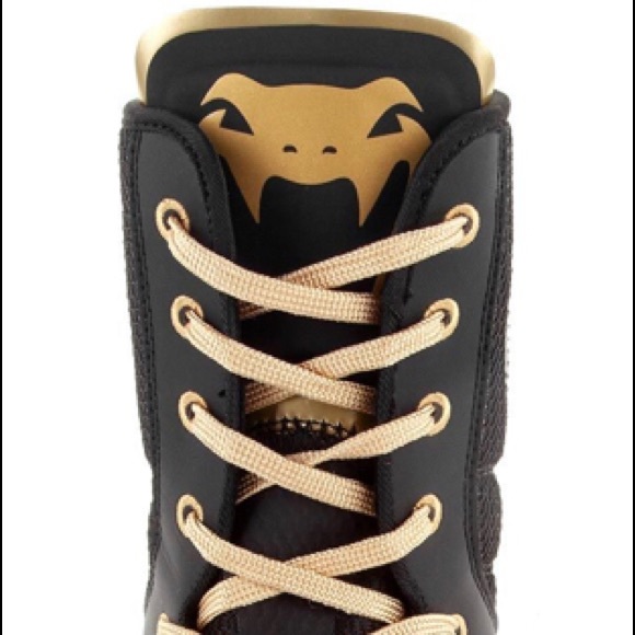 Shoes - Picture 3 of 5